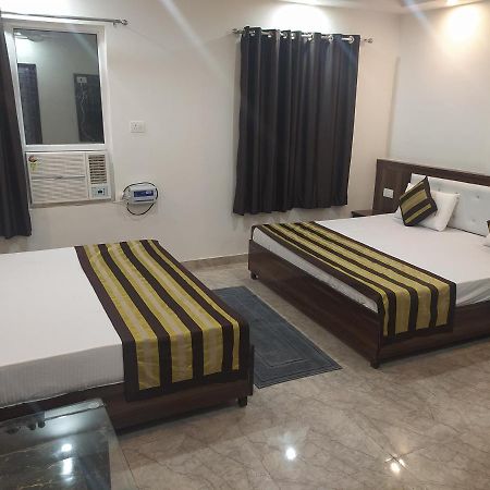 Hotel Royal Central By Akc Hotels Haridwār Екстериор снимка