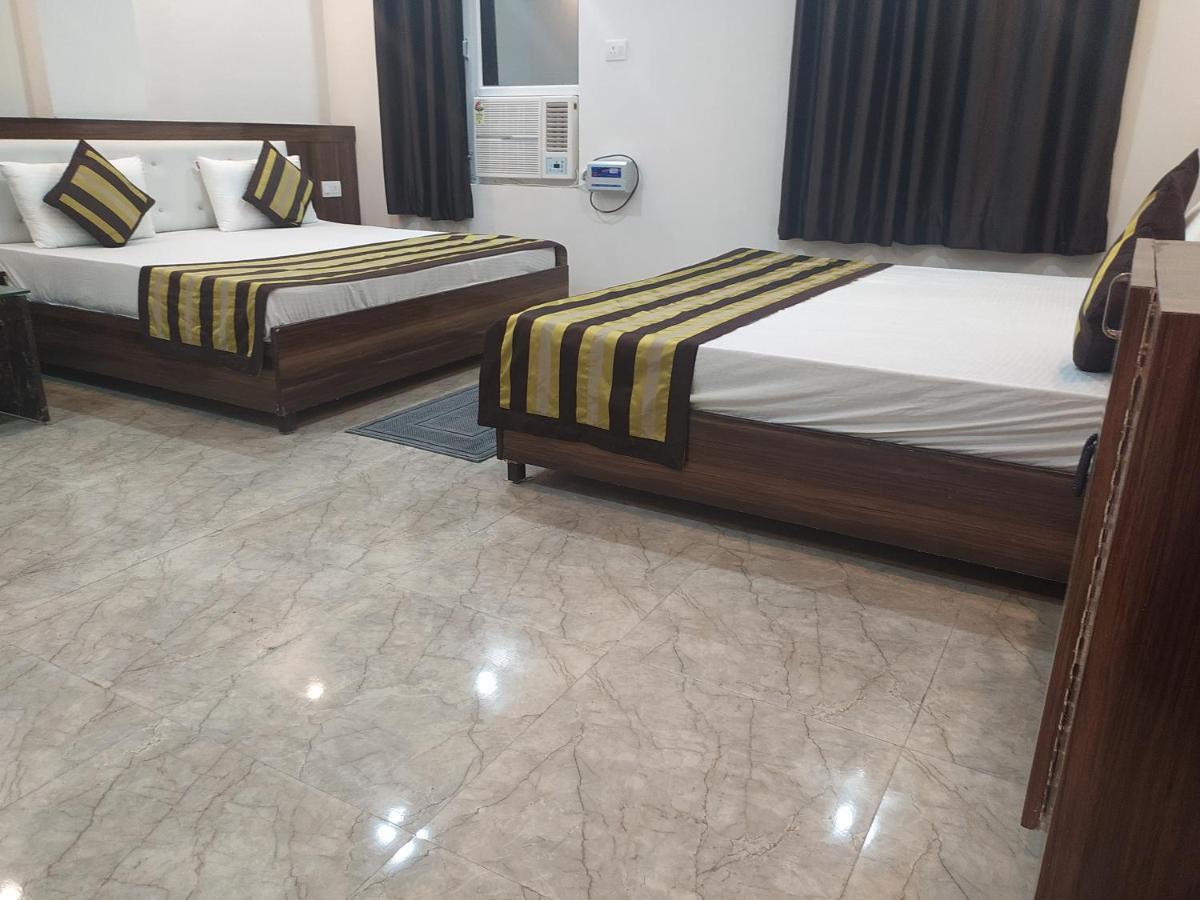 Hotel Royal Central By Akc Hotels Haridwār Екстериор снимка
