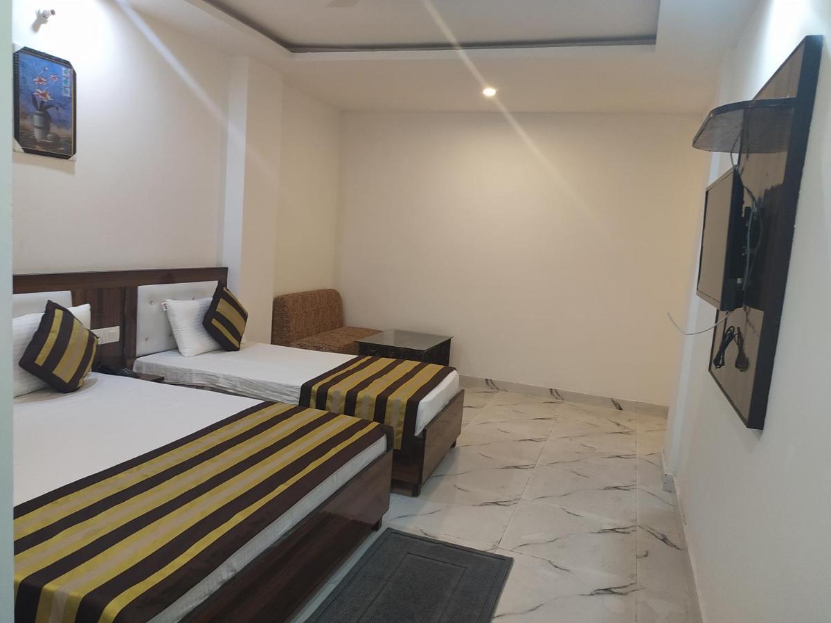 Hotel Royal Central By Akc Hotels Haridwār Екстериор снимка