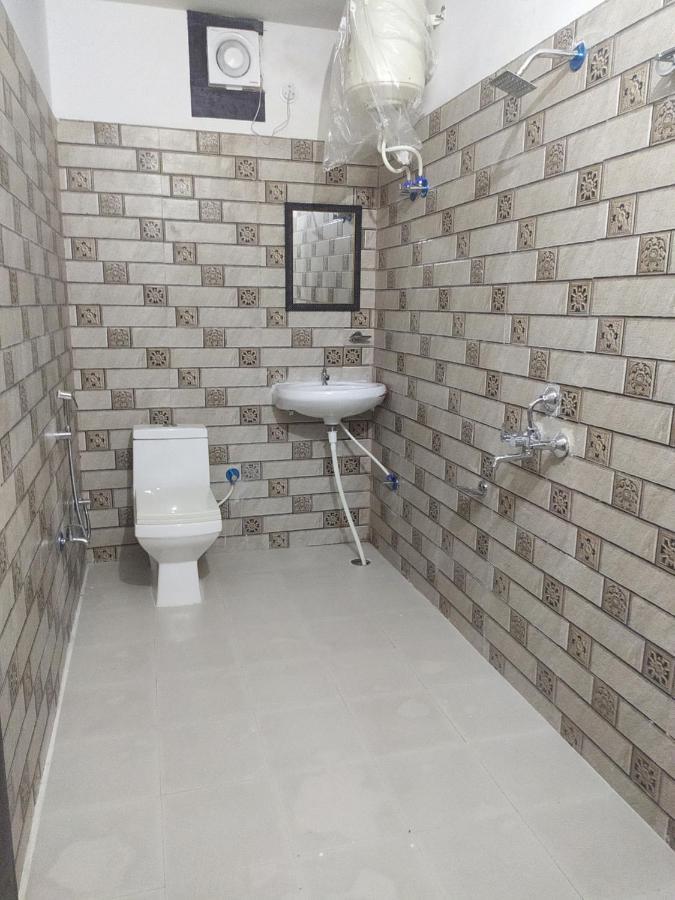 Hotel Royal Central By Akc Hotels Haridwār Екстериор снимка
