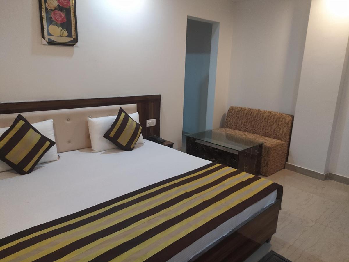 Hotel Royal Central By Akc Hotels Haridwār Екстериор снимка