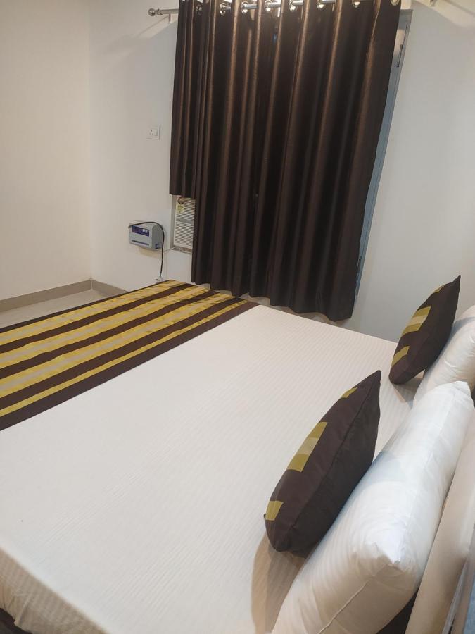 Hotel Royal Central By Akc Hotels Haridwār Екстериор снимка